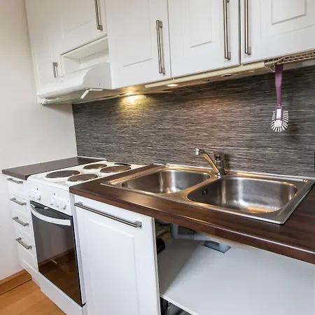 Апартаменты Spacious One-bedroom Near Downtown Лахти