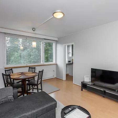 Апартаменты Spacious One-bedroom Near Downtown *